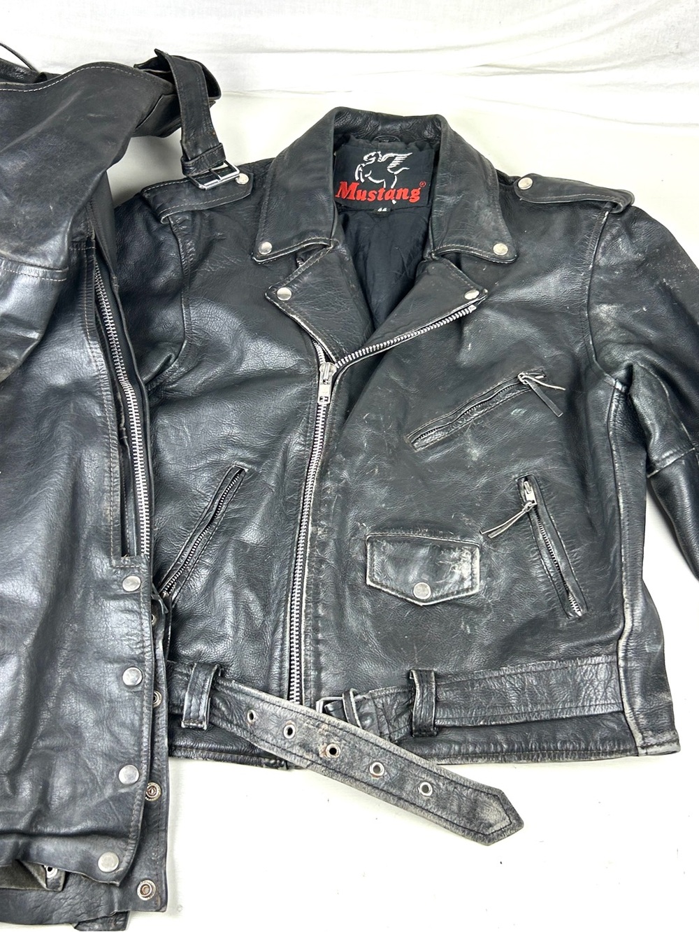Mustang Motorcycle Biker Gang Jacket & Chaps Set Vintage 70s Leather Black Sz M